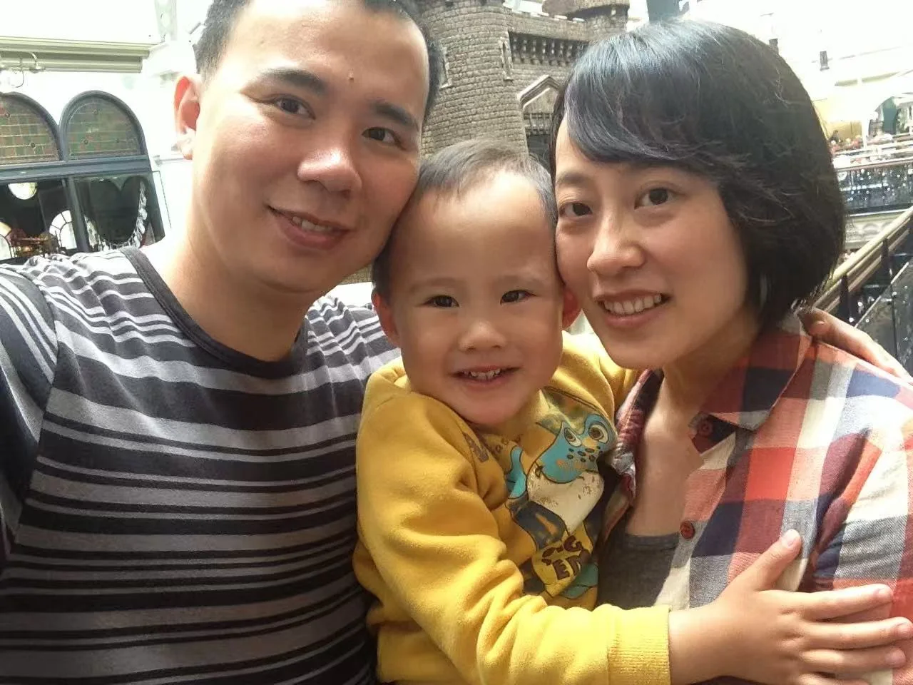 Kent with his parents