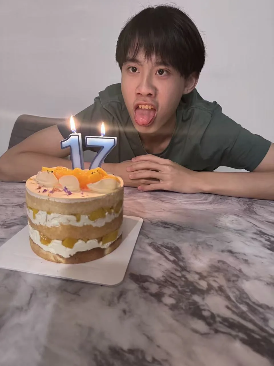 Kent celebrating his seventeenth birthday